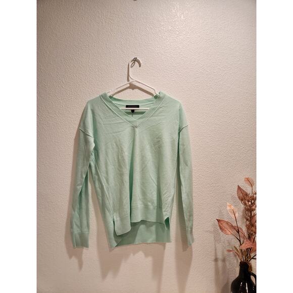 Banana Republic Luxe Yarn‎ Cashmere Blend Sweater XS Mint Green Soft Lightweight - Picture 1 of 3